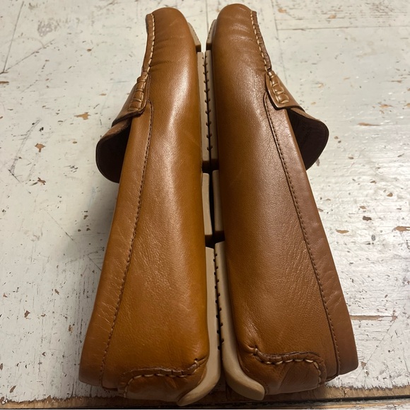 Classic Tan Leather Loafers - Picture 5 of 7